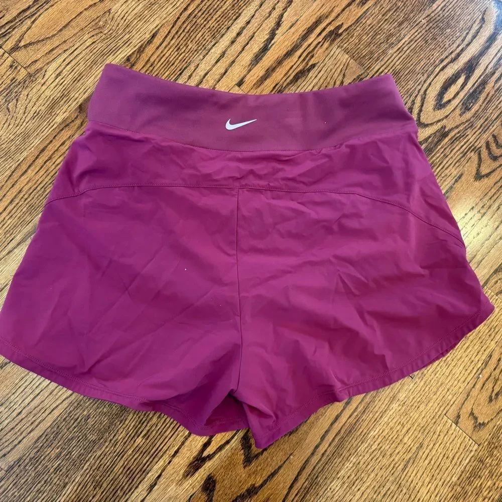 New NIKE Athletic High Rise Running Shorts Fuchsia Purple Women’s M